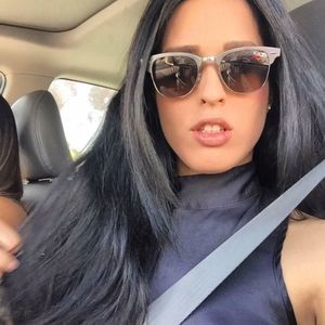 Meet your Posher, Rosa